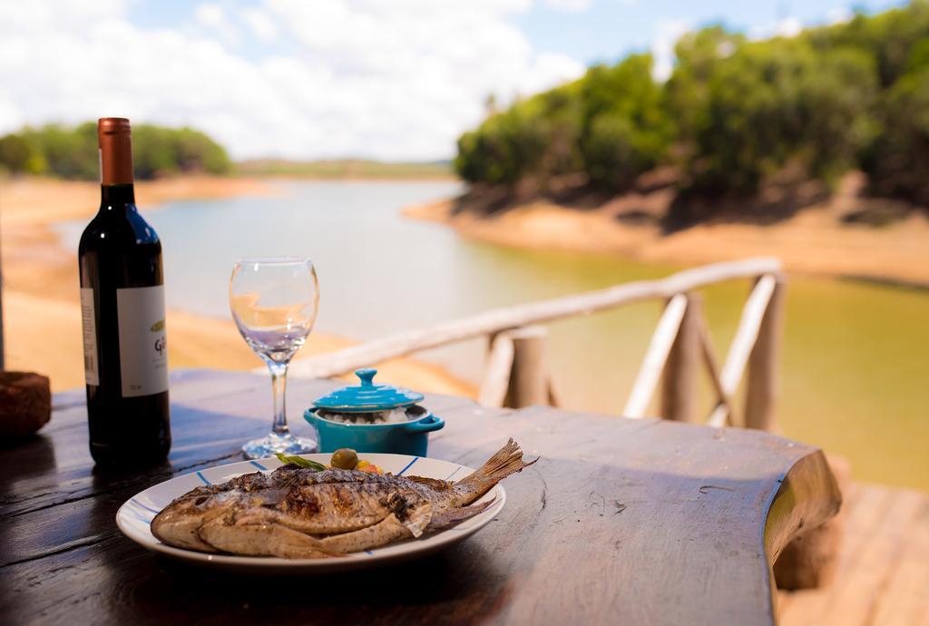 Le Chateau Du Lac De Mantasoa 外观 照片
