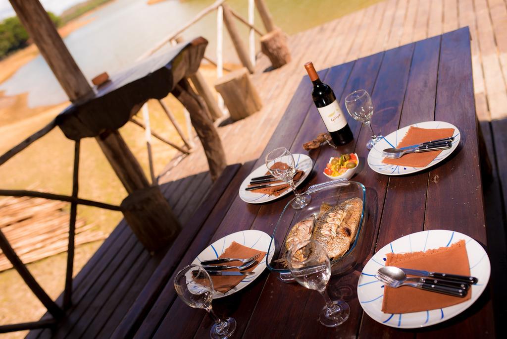 Le Chateau Du Lac De Mantasoa 外观 照片